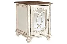 T743-7 Столик боковой Realyn, Ashley Furniture