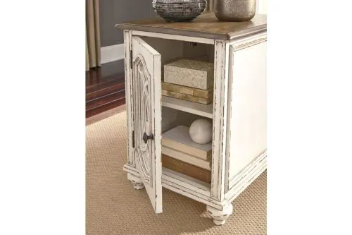 T743-7 Столик боковой Realyn, Ashley Furniture Фото фото 3