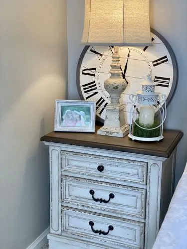 B743-93 Тумба прикроватная Realyn, Ashley Furniture 68х43 h=71 см фото 9
