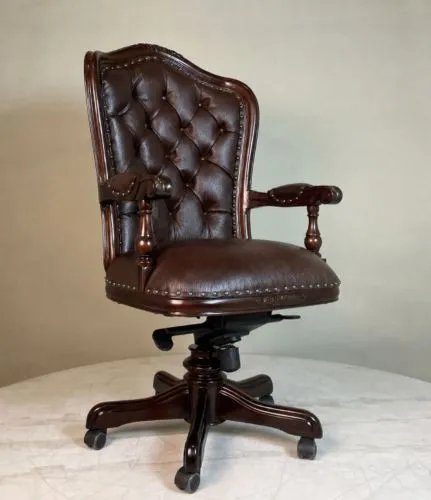 Кожаное кресло руководителя 15303 brown из массива дерева Фото фото 3