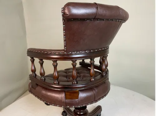 Кожаное кресло руководителя на колесиках 12027 brown (коричневое) из массива Фото фото 4