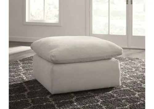 Большая банкетка Savesto 3110208 Ashley Furniture | 53*81*81 см Фото