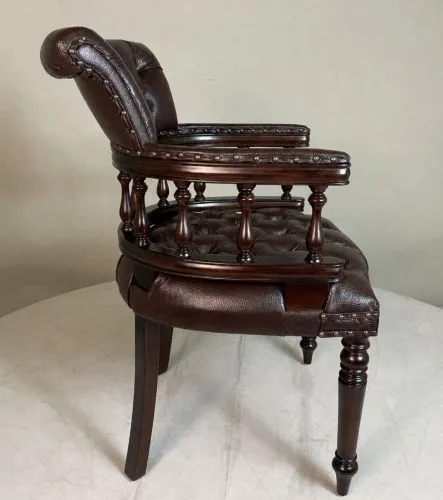 Кожаное кресло руководителя 12028 BROWN (коричневое) из массива дерева Фото фото 5