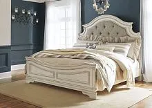 Кровать двуспальная Realyn King 193х203 см, Ashley Furniture