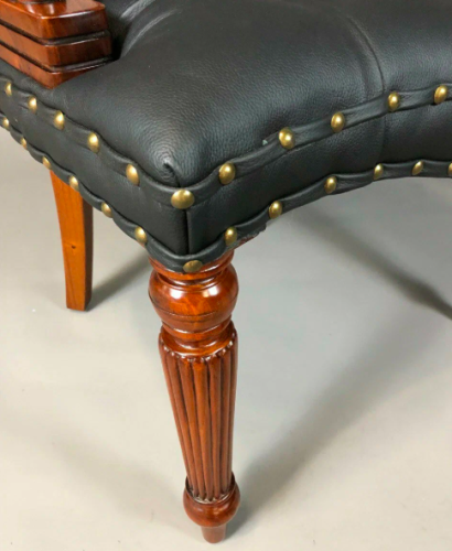 CORA-M Кресло кожаное для руководителя из красного дерева LBL черный фото 4